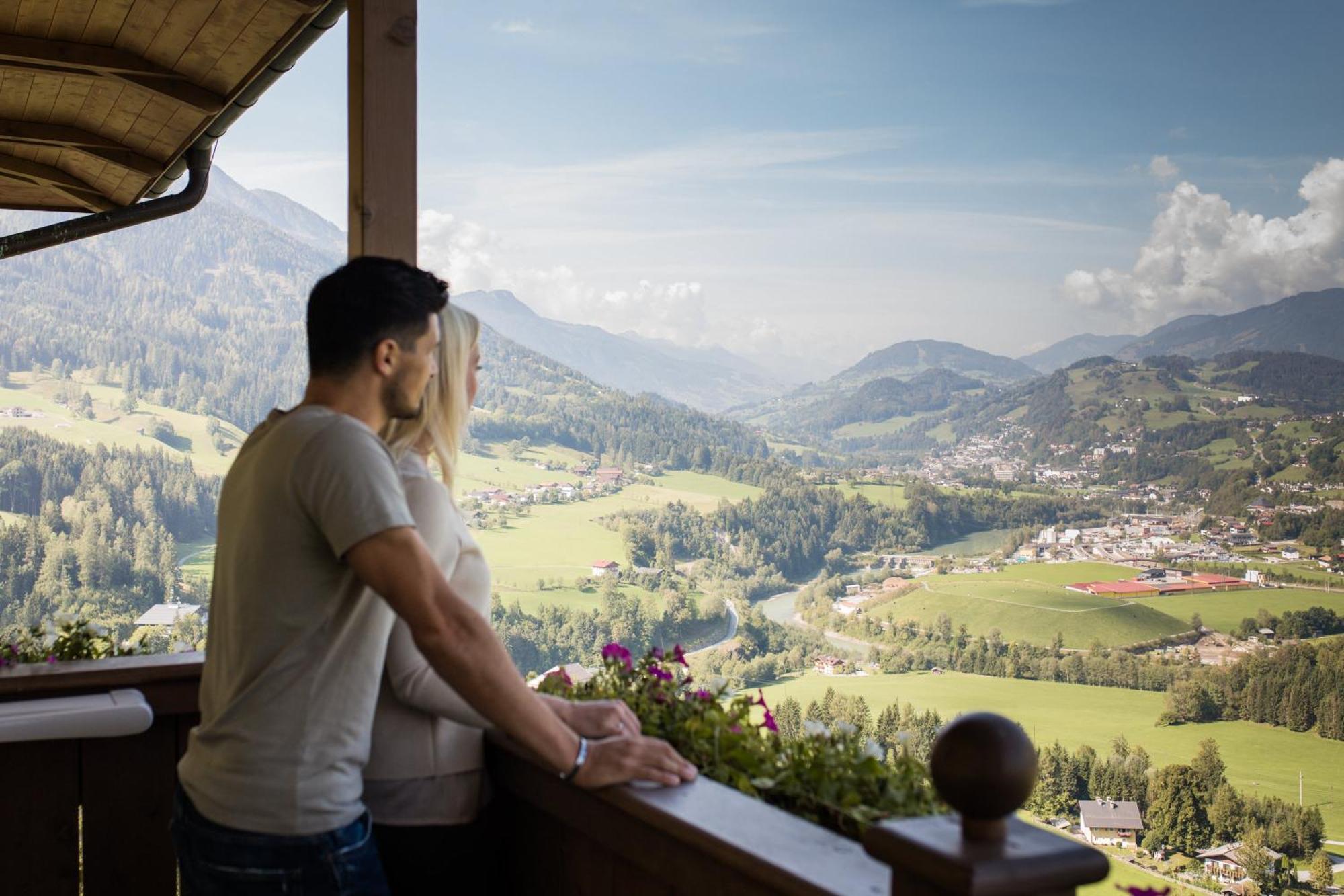 Hotel Alpenschloessl Санкт-Йохан Экстерьер фото